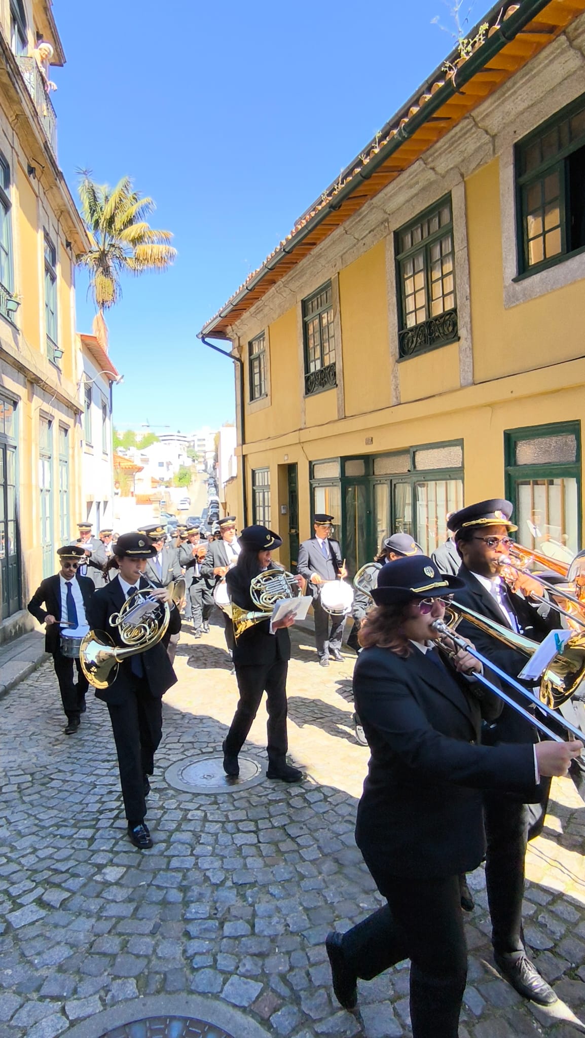 Banda Marcial da Foz do Douro performing, April 2026